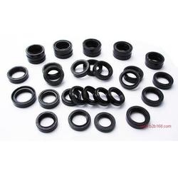 博山老龄胶塑制品厂 专注品质，橡胶托辊与五金工具的专业制造商